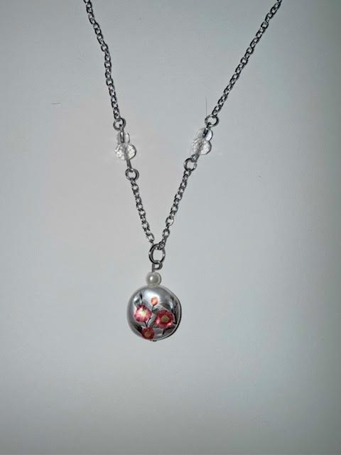 Floral Pearly Silver chain Necklace