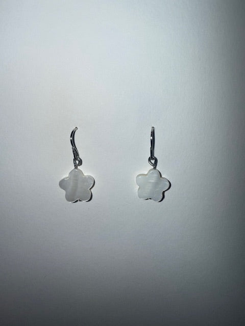 Simple White Flower Earrings